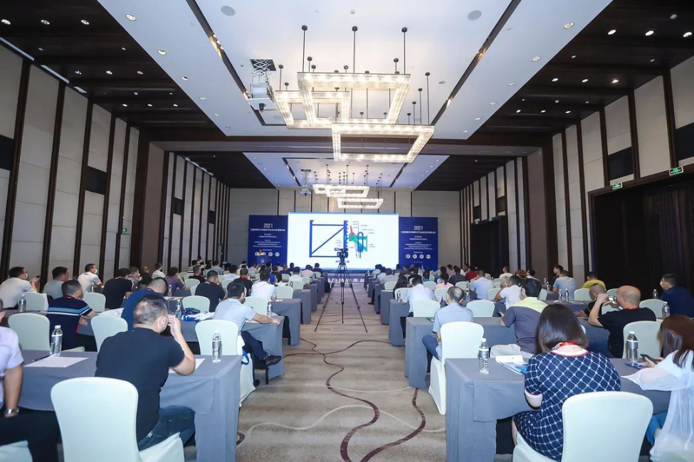 【新闻聚焦】祝贺我司在全国基建物资租赁承包行业年会中荣获多项大奖
